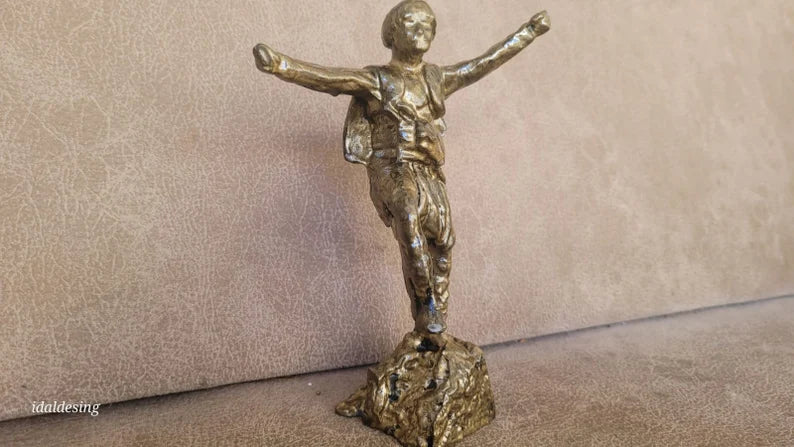 Homeartparis production Anatolian Warrior Statue efe , Handmade Turkish History Decor, Antique Gold Marble Dust Figurine, Office Accessory, Collectible Gift