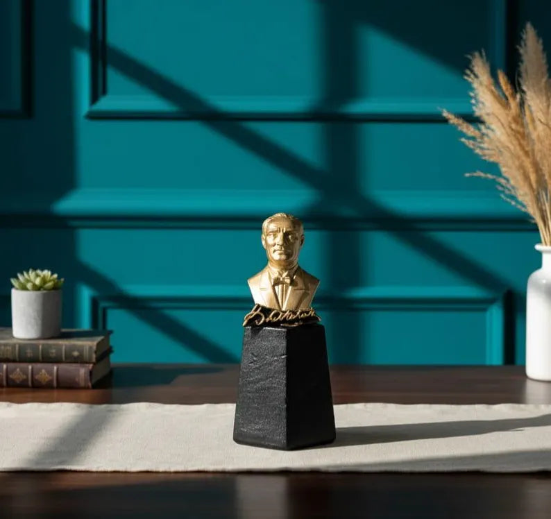 Mustafa Kemal Atatürk Bust Sculpture, 15cm Desk Decor, Founder of the Republic of Turkey, Signed Figurine Statue
