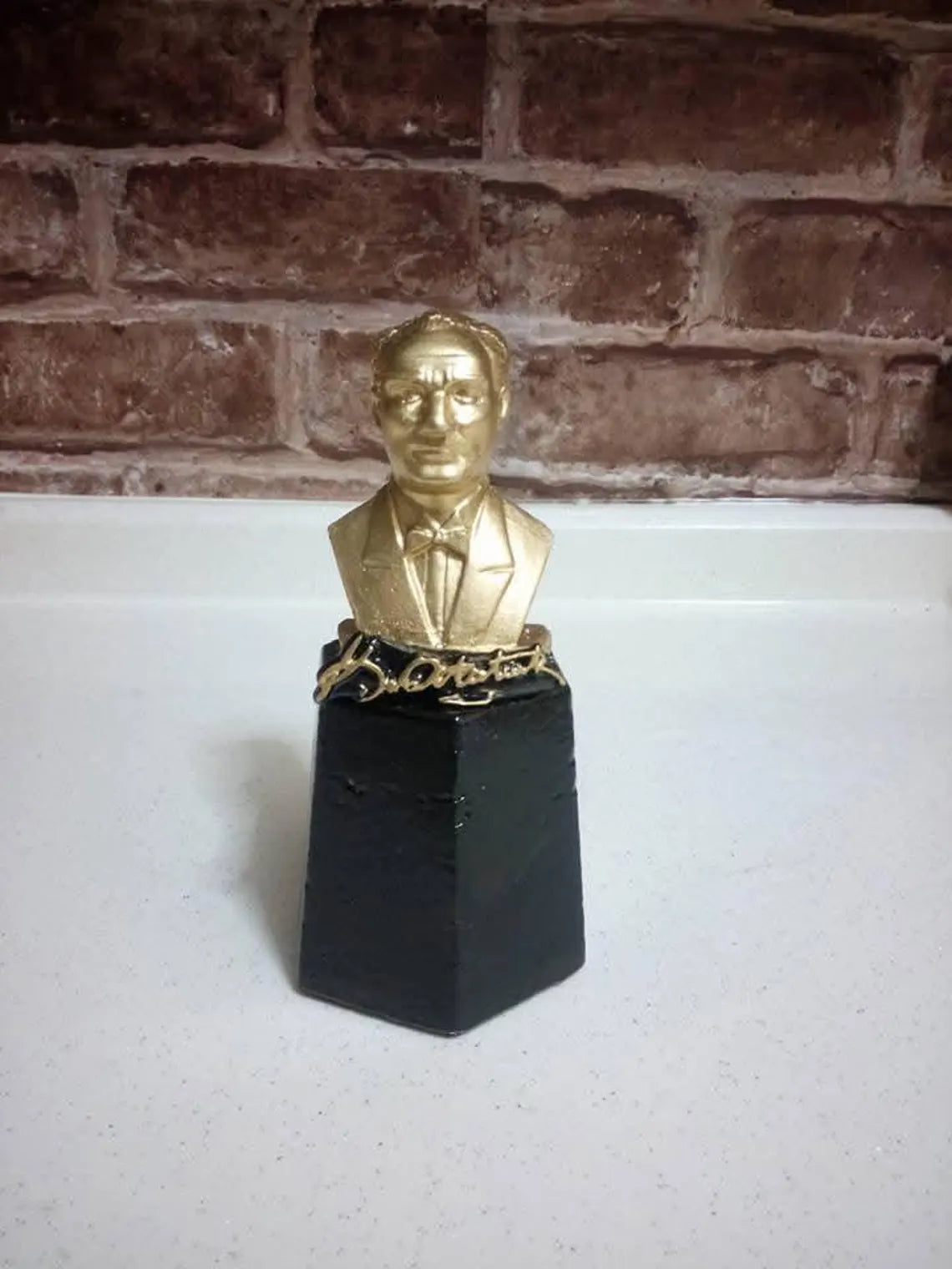 Mustafa Kemal Atatürk Bust Sculpture, 15cm Desk Decor, Founder of the Republic of Turkey, Signed Figurine Statue