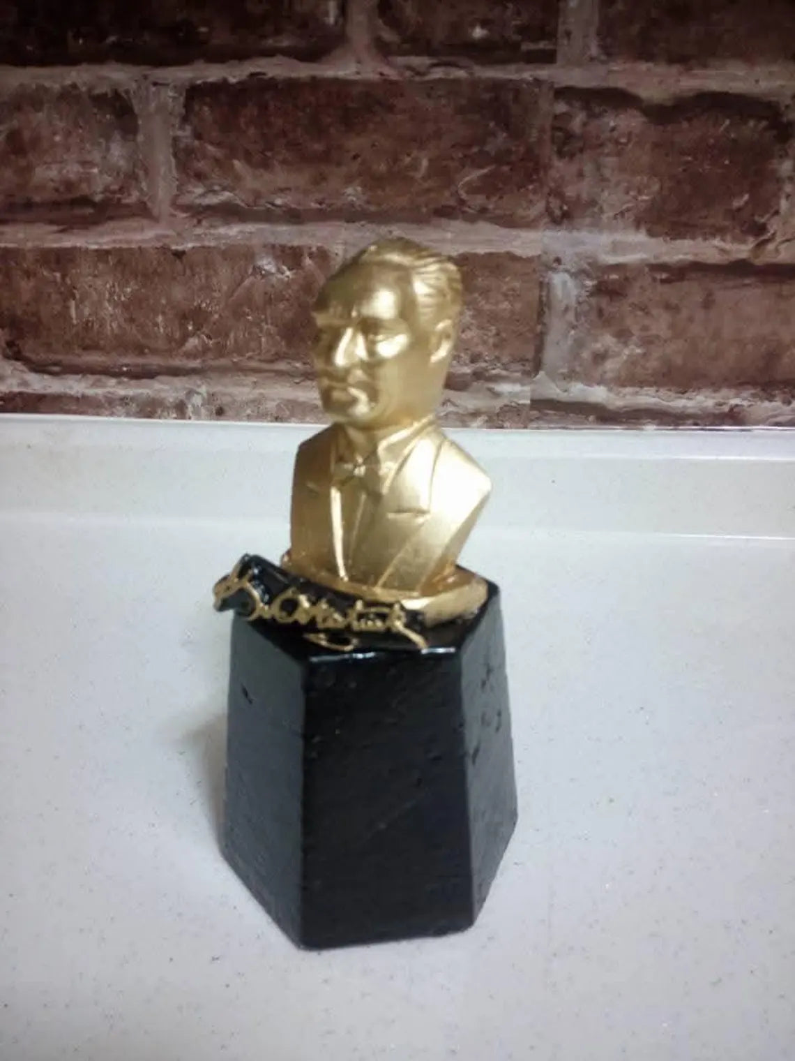 Mustafa Kemal Atatürk Bust Sculpture, 15cm Desk Decor, Founder of the Republic of Turkey, Signed Figurine Statue