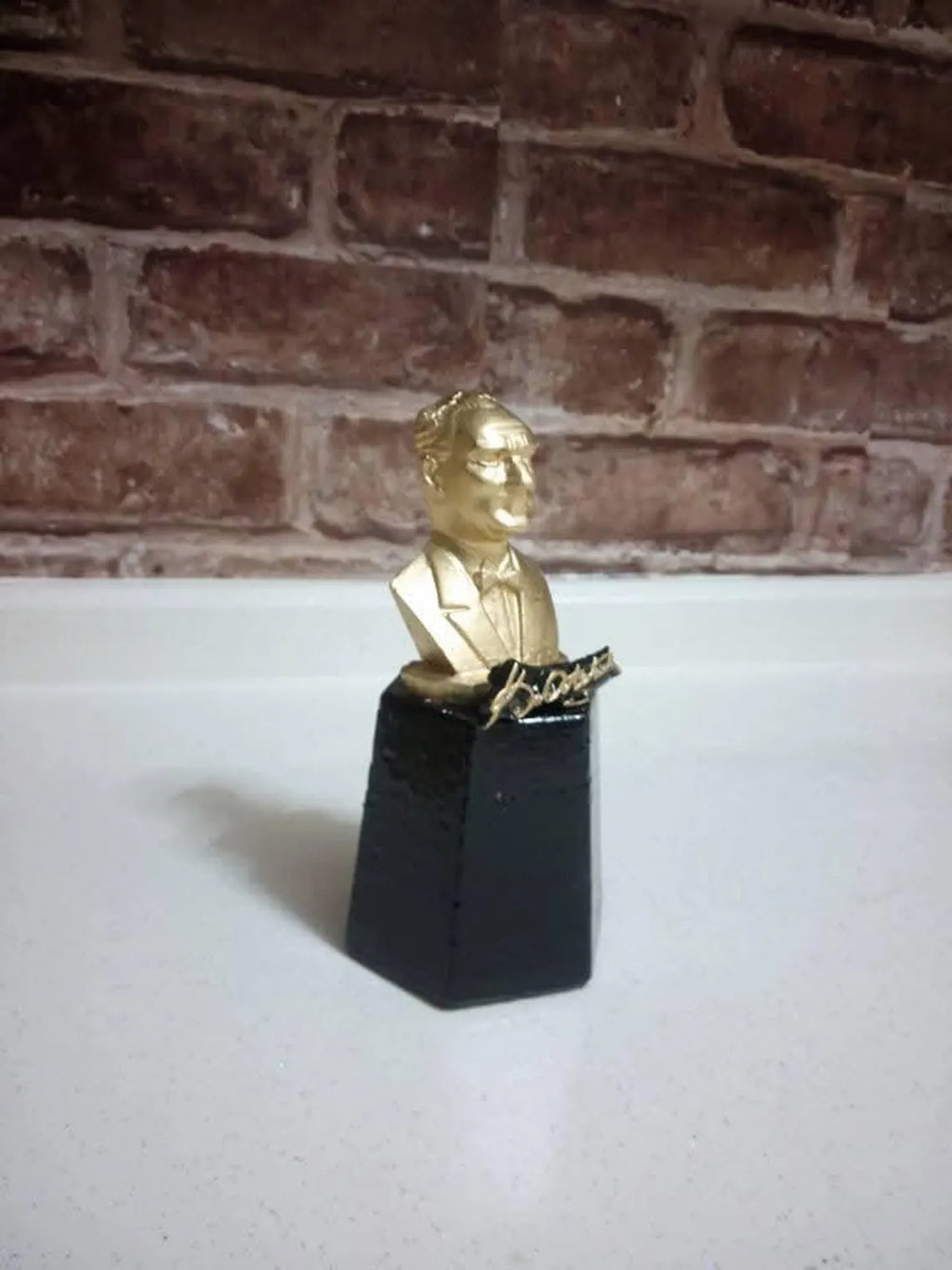 Mustafa Kemal Atatürk Bust Sculpture, 15cm Desk Decor, Founder of the Republic of Turkey, Signed Figurine Statue