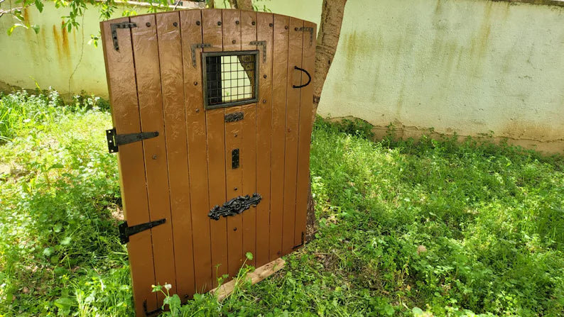Vitage Wooden Garden Gate, Medieval Castle Style Door, rustic Farmhouse Decor Homeartparis production
