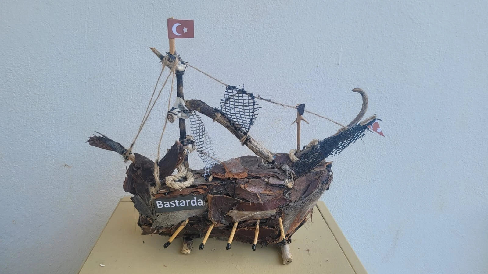 The  Bastarda Vintage Driftwood Sailing Ship Handmade Wooden Model Boat Homeartparis production