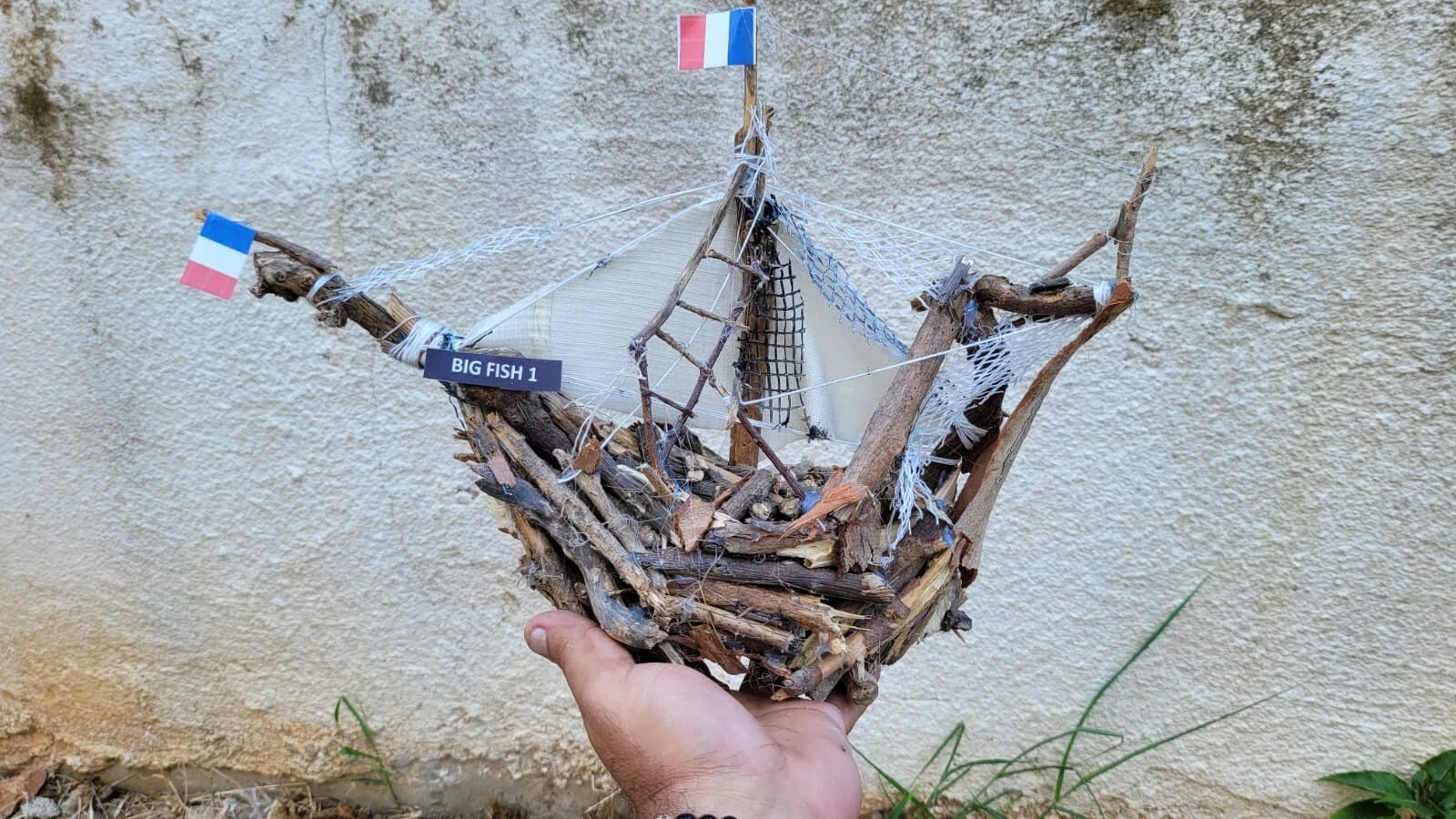 The Big Fish 1 Vintage Driftwood Boat Wood Sailing Ship Model Homeartparis production