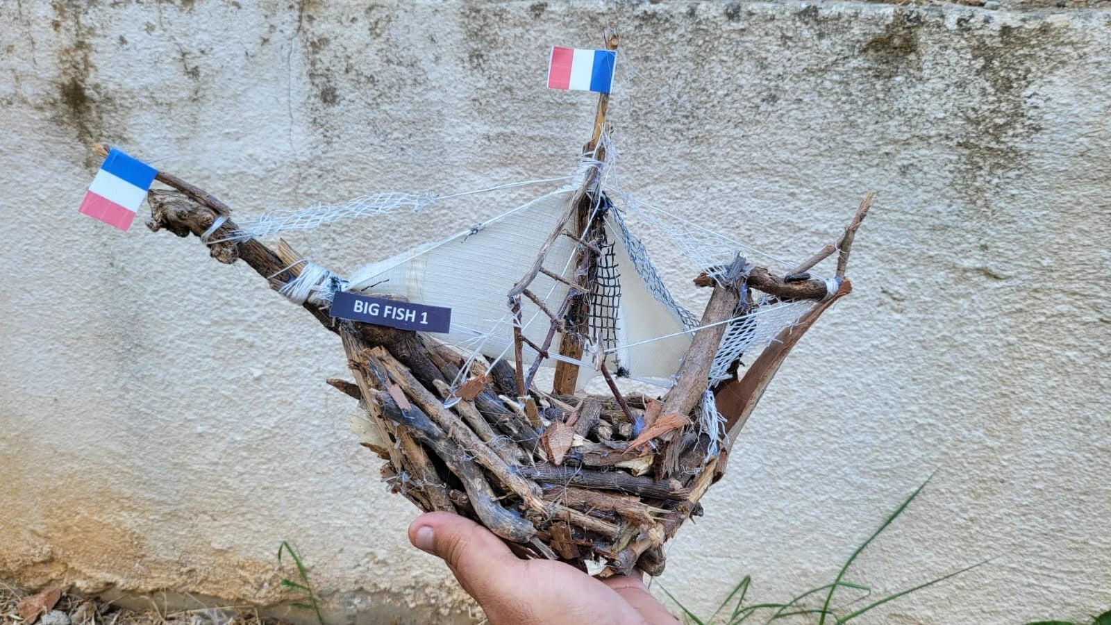 The Big Fish 1 Vintage Driftwood Boat Wood Sailing Ship Model Homeartparis production