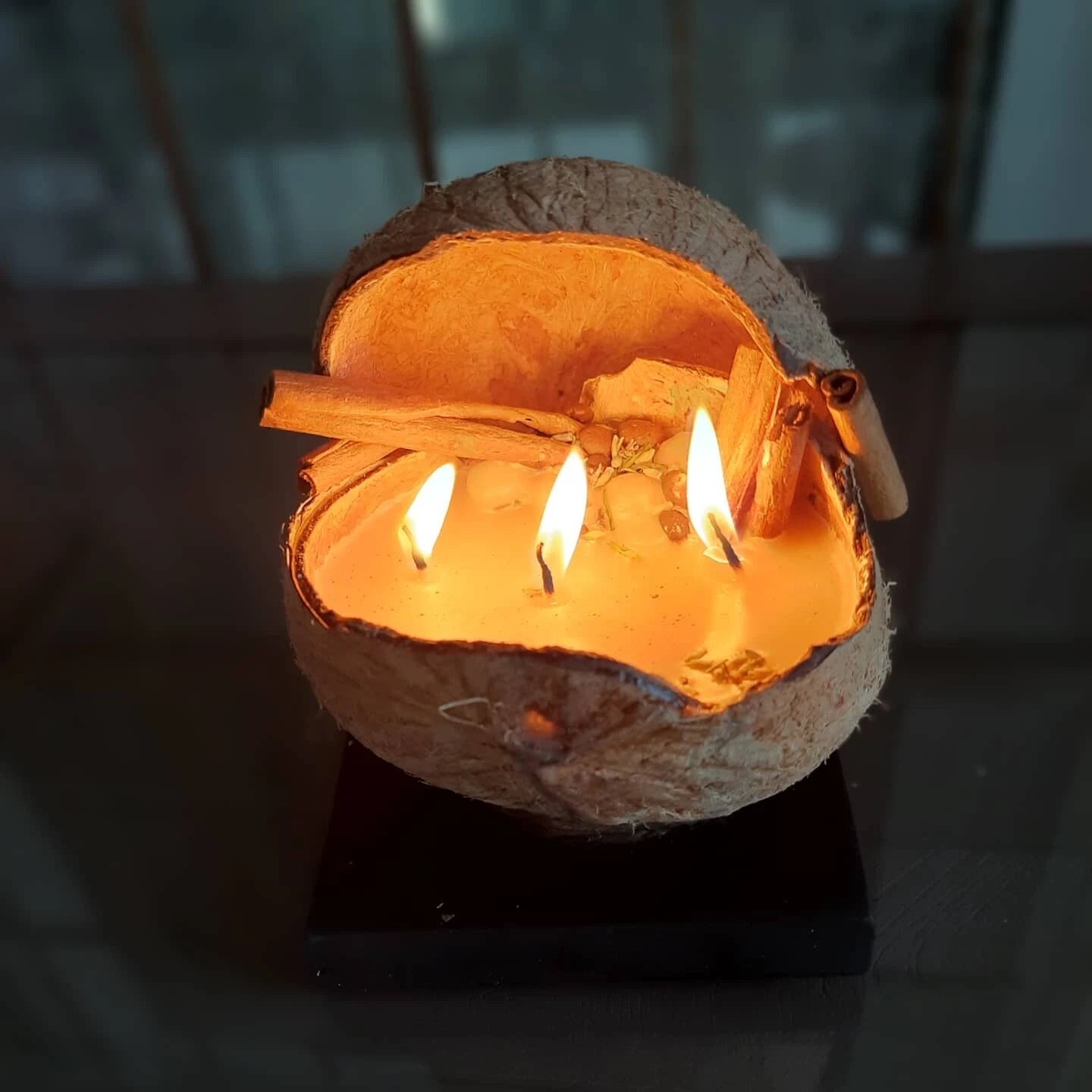 The Candle in Real Coconut Natural Coconut Decorative Candle Homeartparis production)