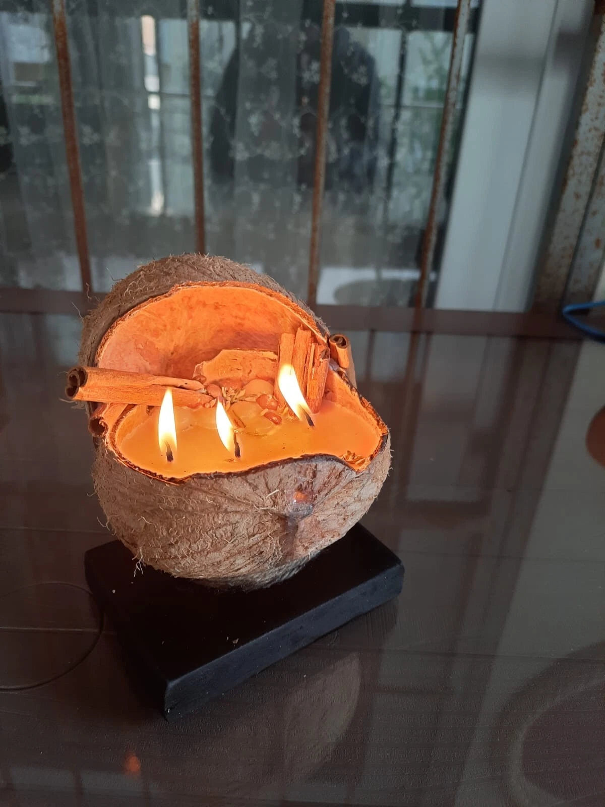 The Candle in Real Coconut Natural Coconut Decorative Candle Homeartparis production)