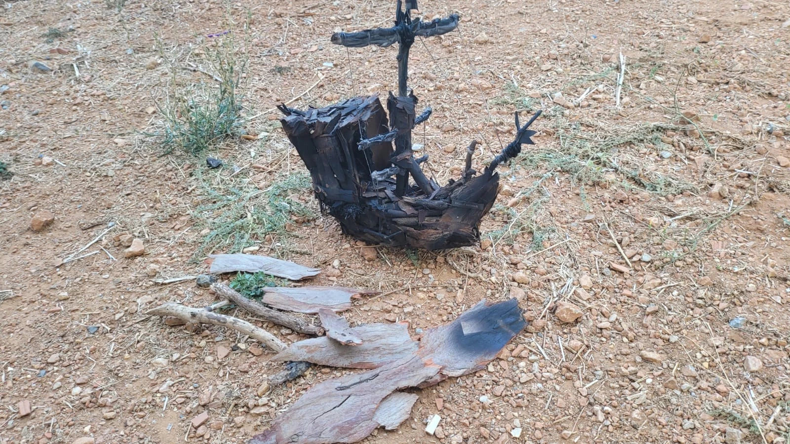 The Antique Style Driftwood Model Ship Christopher Columbus Boho Art Homeartparis production