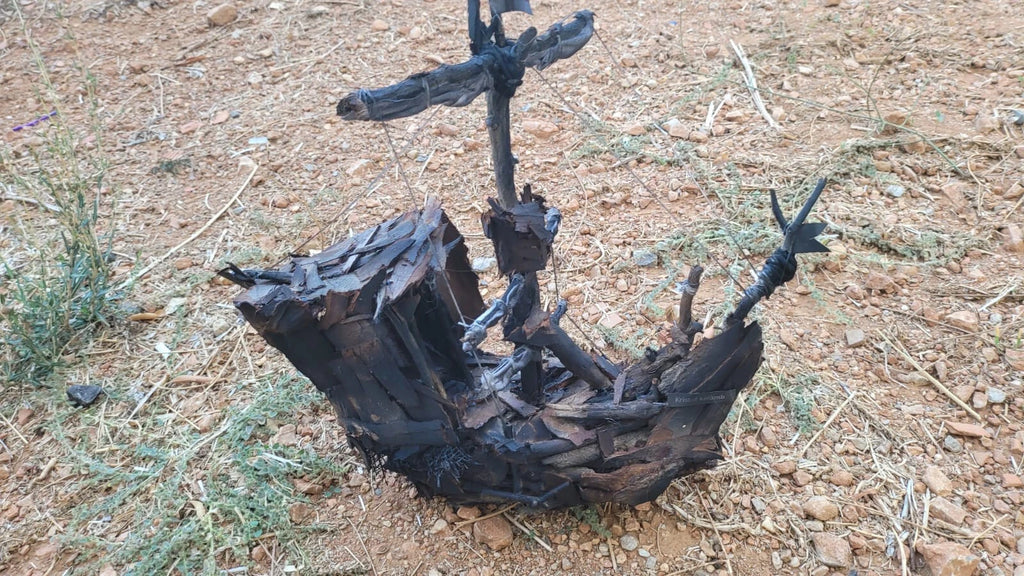 The Antique Style Driftwood Model Ship Christopher Columbus Boho Art Homeartparis production