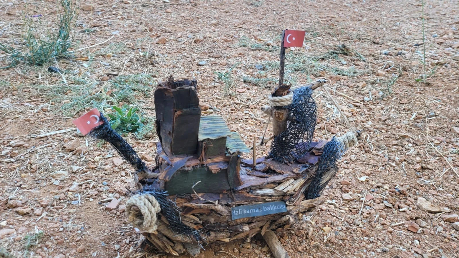 Hali Karnasos Fisherman Vintage Wooden Fishing Boat Driftwood Art Homeartparis production