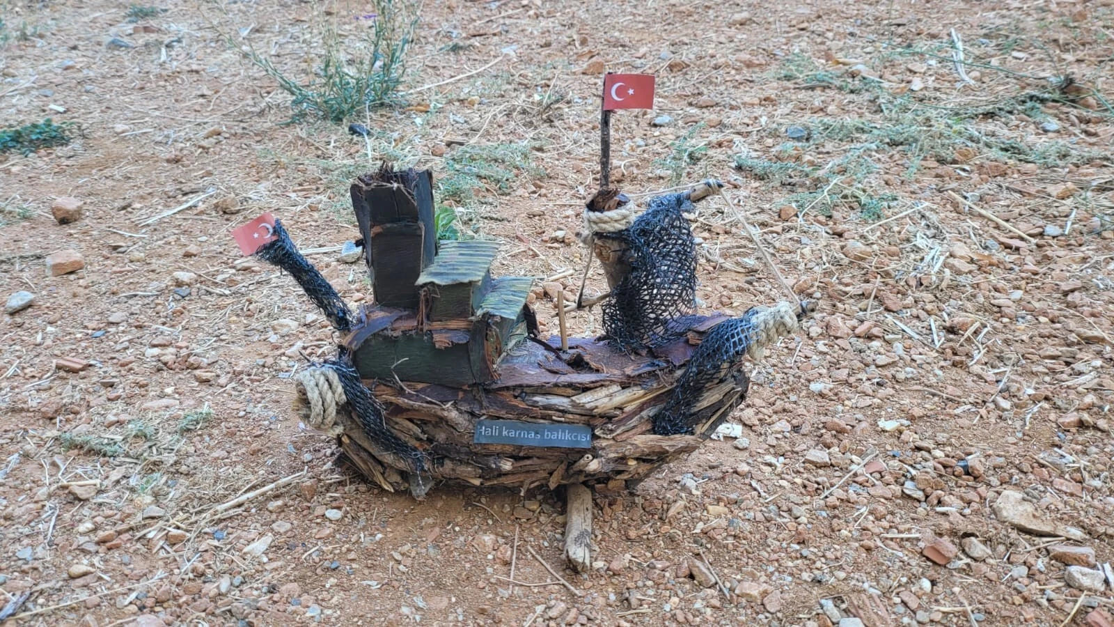 Hali Karnasos Fisherman Vintage Wooden Fishing Boat Driftwood Art Homeartparis production