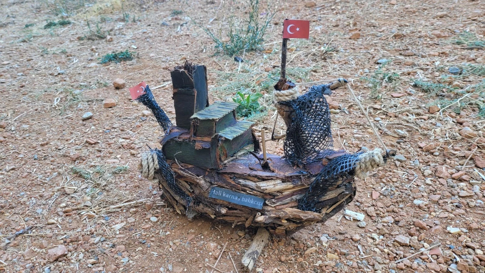 Hali Karnasos Fisherman Vintage Wooden Fishing Boat Driftwood Art Homeartparis production