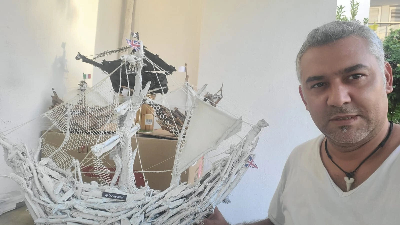 The Vintage Large Wood Pirate Ship Heaven's Ship Driftwood Collection White Model Boat Homeartparis production