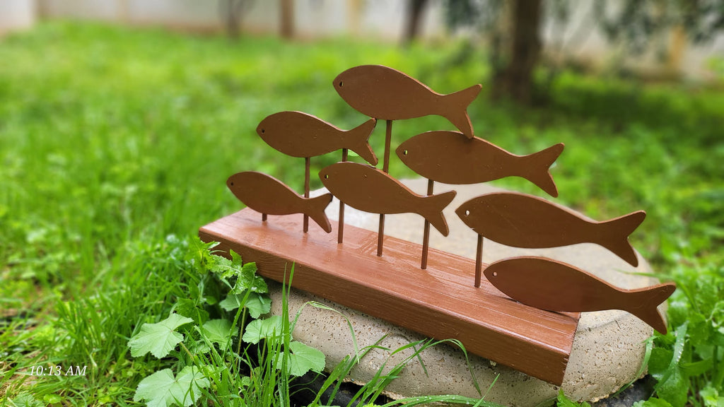 Brown Wood Fish School Table Decor, Rustic Handmade Coastal Shelf Art Homeartparis production