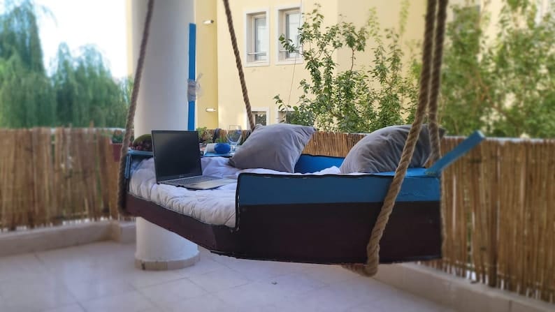 Homeartparis Unique Boat-Shaped Swing Sofa Bed - Handcrafted Nautical Daybed