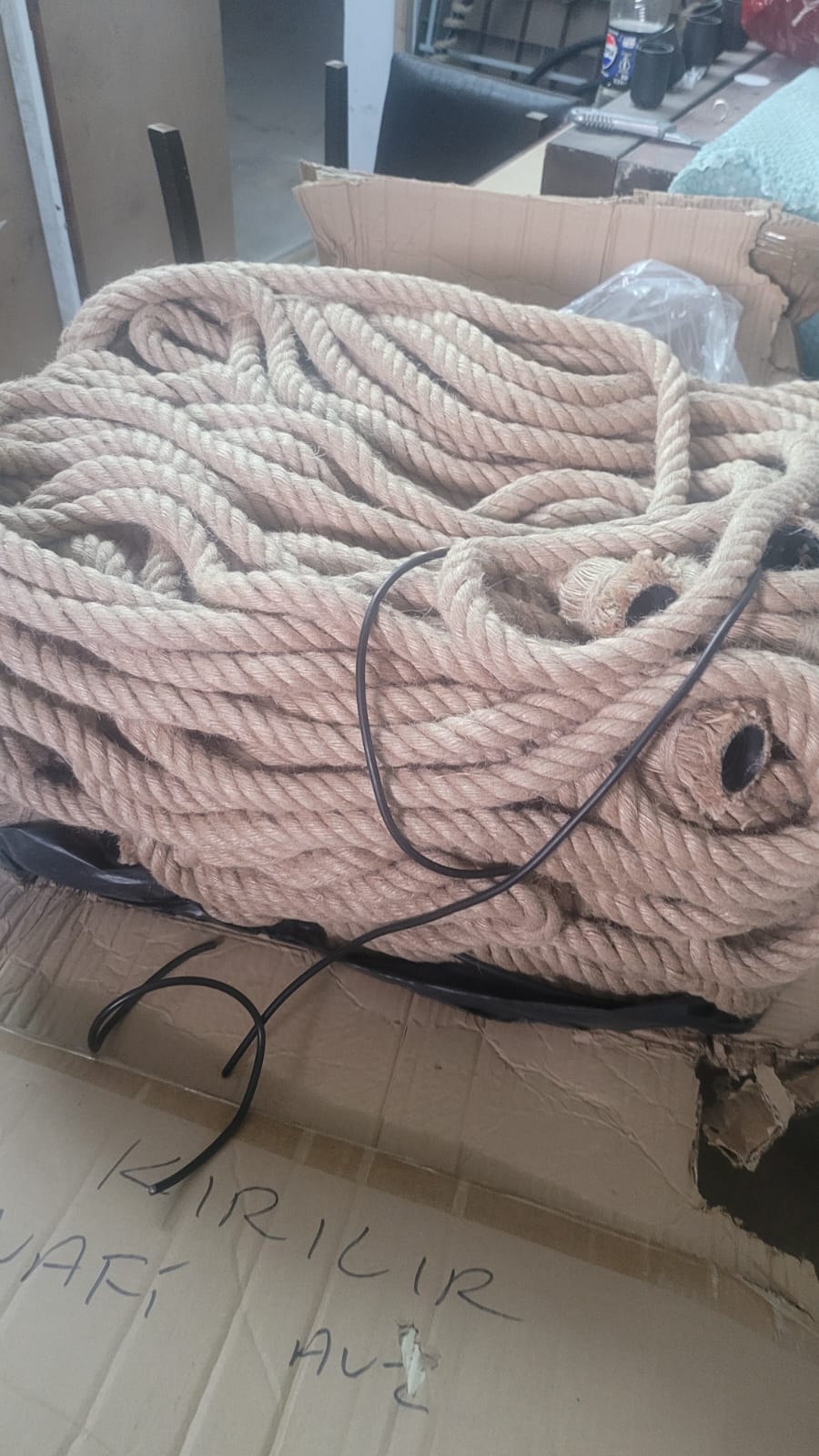 Grand 35-Arm Jute Rope Chandelier - Large Industrial Round Pendant Light - Homeartparis production