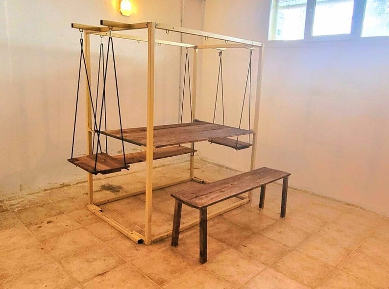The swing table by home art paris