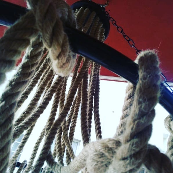 Grand 35-Arm Jute Rope Chandelier - Large Industrial Round Pendant Light - Homeartparis production