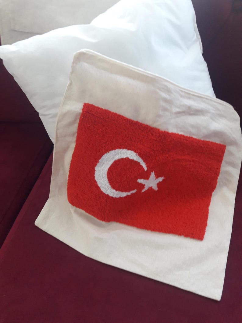 homeartparis Turkish Flag Punch Needle Pillow Cover, Turkey Linen Cushion Case, Travel Souvenir Gift, Textured Home Decor 16x16