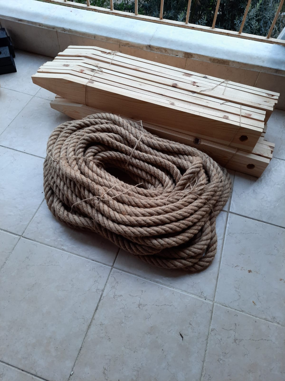 Rustic Wood and Rope Garden Fence, Nautical Themed Patio Railing, Jute Rope Pathway Border/ by home art paris