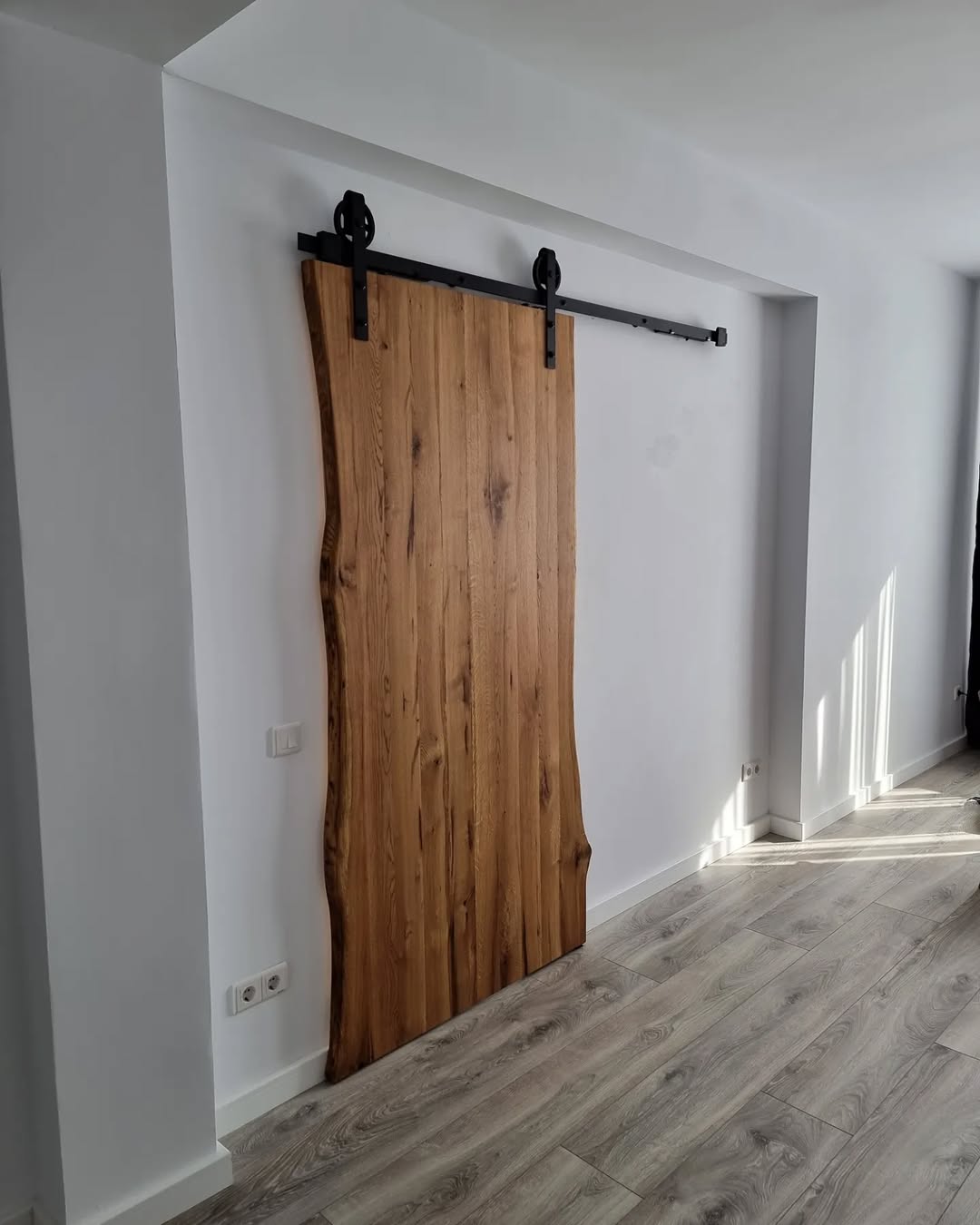 Solid Wood Sliding Barn Door - Custom Artisanal Interior Door with Hardware - Homeartparis production