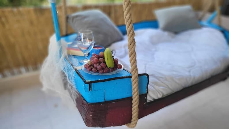 Homeartparis Unique Boat-Shaped Swing Sofa Bed - Handcrafted Nautical Daybed