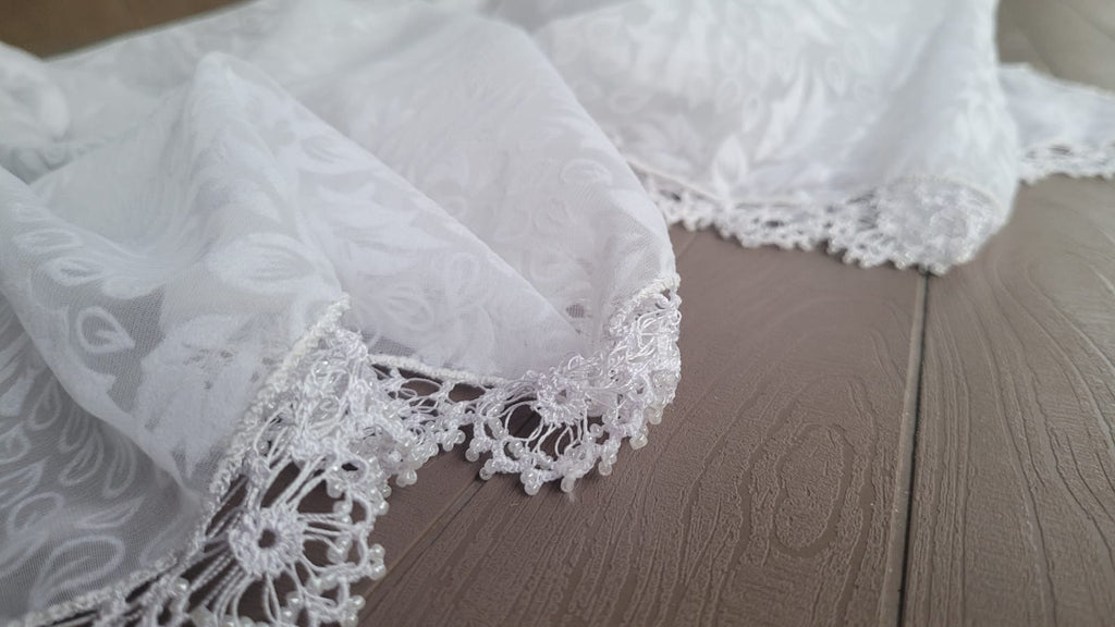 Traditional Handmade Lace Headscarf / Vintage Root Dyed Kerchief - Homeartparis production
