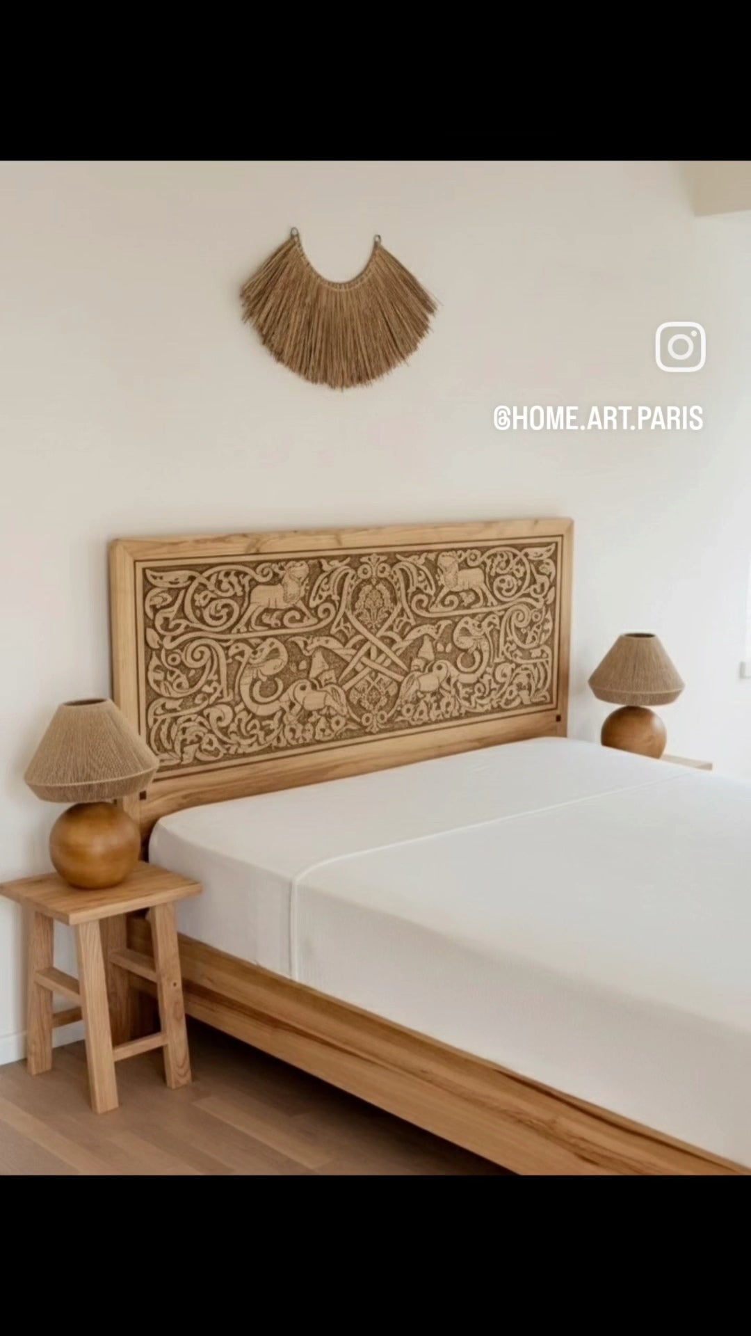 Handmade Hand-Carved Solid Spruce Bed Frame & Headboard - Homeartparis production
First-Class Craftsmanship & Premium Solid Wood