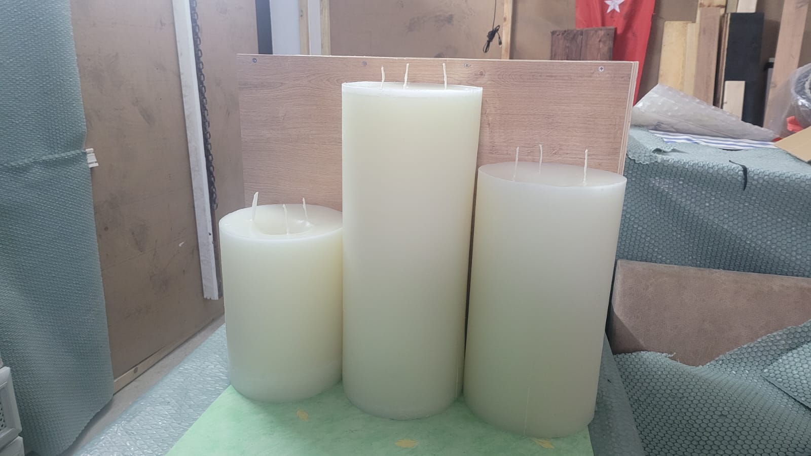Set of 3 Giant Pillar Candles - 3-Wick Scented Luxury Candles with Custom Wooden Crate - Homeartparis production