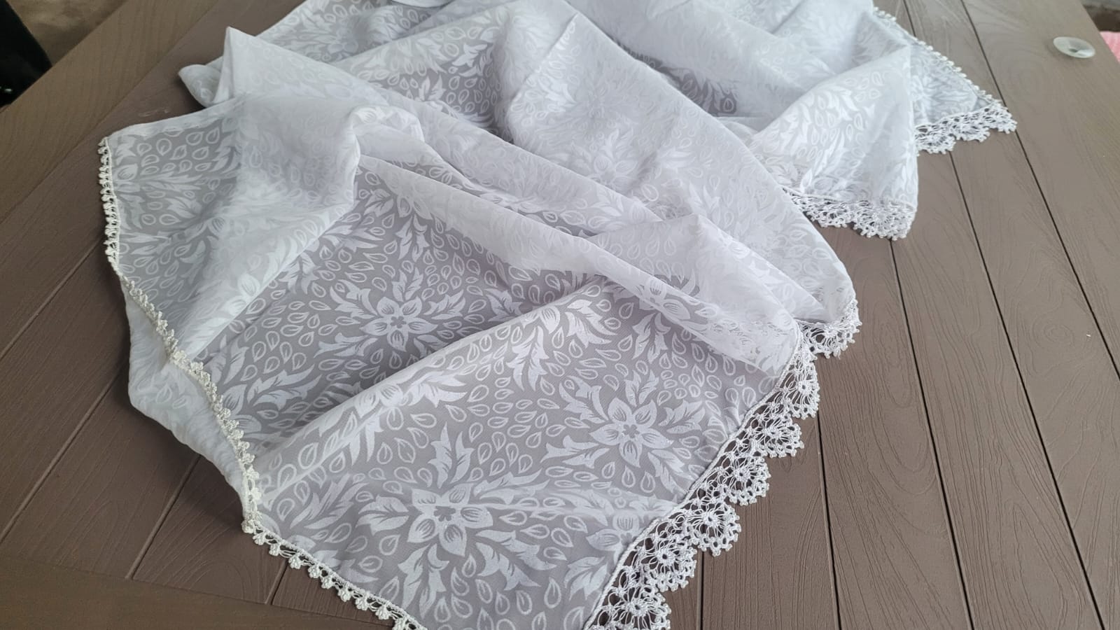 Traditional Handmade Lace Headscarf / Vintage Root Dyed Kerchief - Homeartparis production
