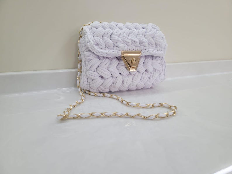 The Homeartparis Soft White Crochet Crossbody Bag - Handmade Popcorn Stitch Purse by Seval Özsoy - Unique T-Shirt Yarn Mini Bag - Elegant Custom Gif