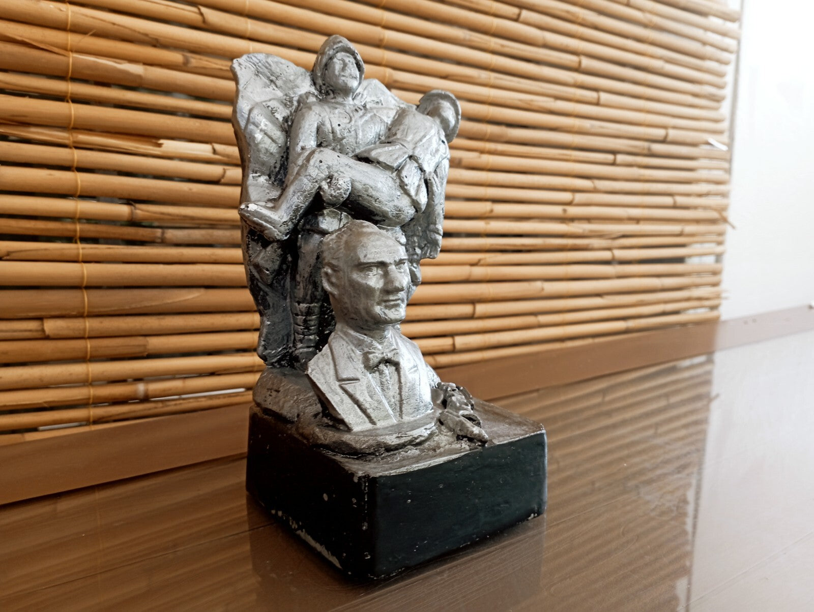 The Atatürk Bust Statue WWI Dardanelles Front Marble Powder Historical Gift Homeartparis production