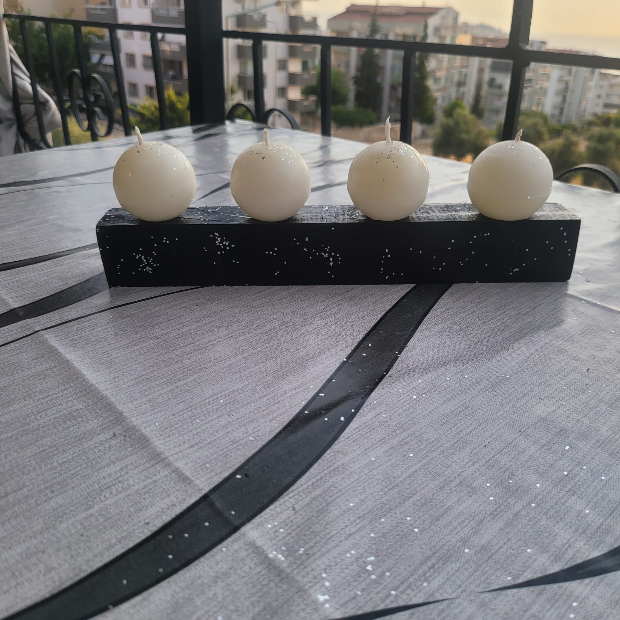 Decorative 4 Ball Candle Set with Black Wooden Base - Homeartparis production