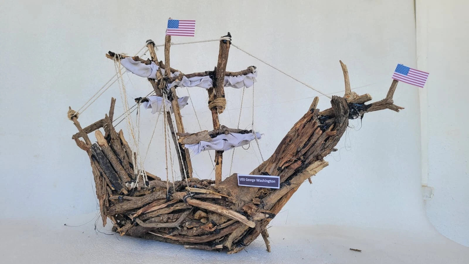 The USS George Washington Vintage Driftwood Ship Decorative Wooden Model Homeartparis production