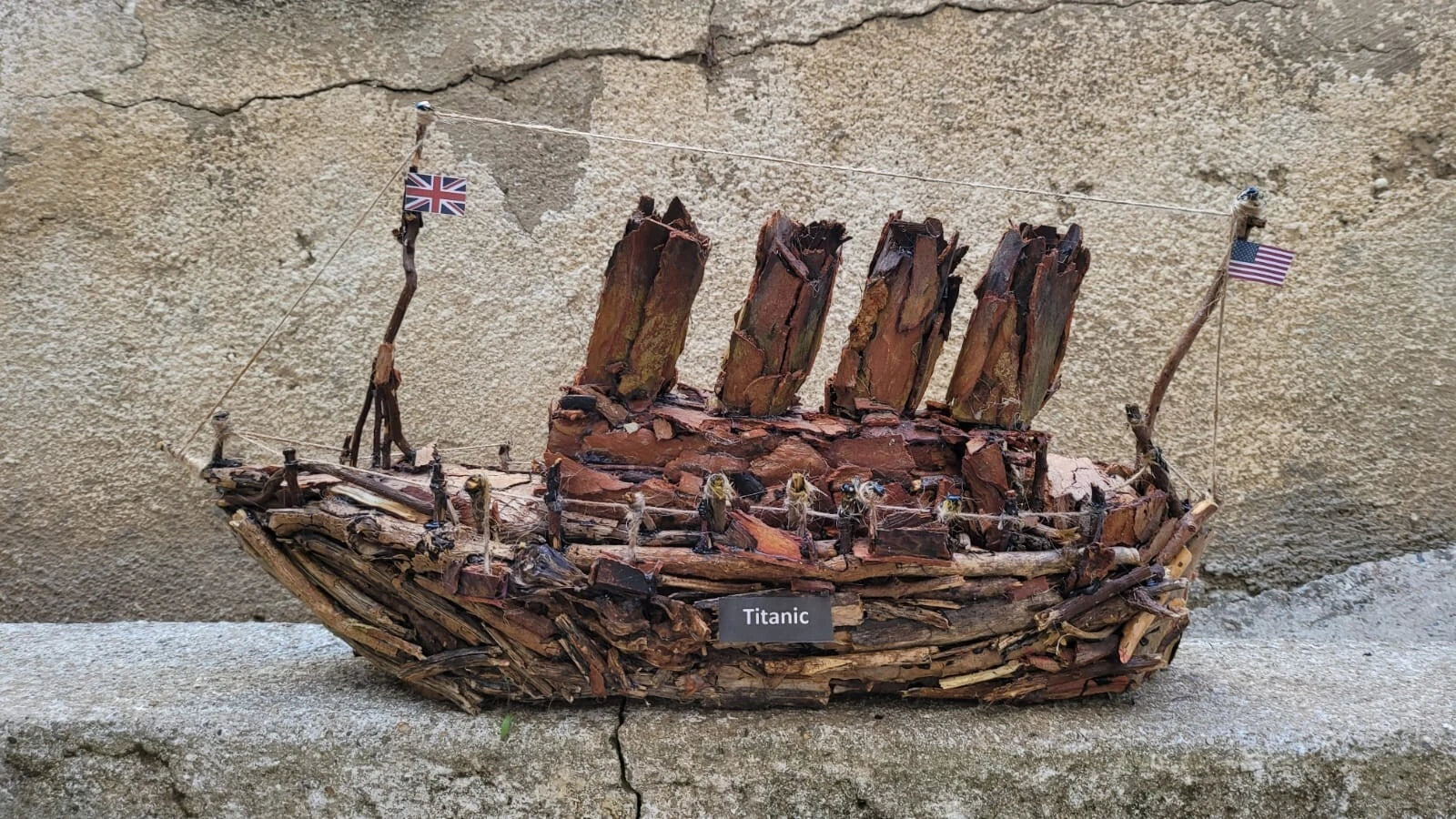 The Vintage Titanic Driftwood Boat Large Wooden Historical Ship Model Homeartparis production